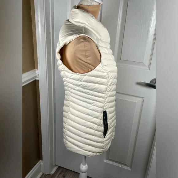 ATHLETA So Down Asymmetrical Front Zip Vest XS - Picture 13 of 14